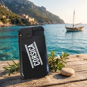 Briquet électronique noir avec tête de Maure corse sur fond de mer