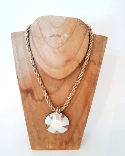 Collier Boho beige nacré