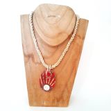 collier-rouge-nacre-femme-corse-souvenirs