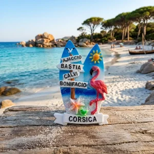 Magnet souvenir Corse en résine avec planches de surf, flamant rose et villes principales