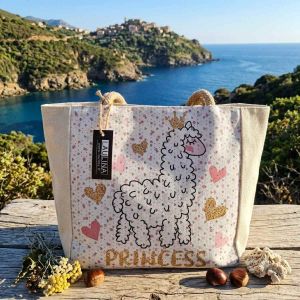 Sac cabas enfant en toile blanche avec motif brebis couverte d'une couronne et l'inscription Princess en lettres dorées.